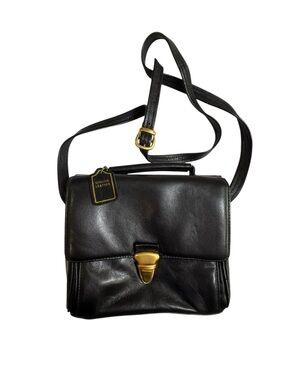 Vintage Diamicci Classic Black Leather Crossbody Bag with Gold-Tone Hardware
